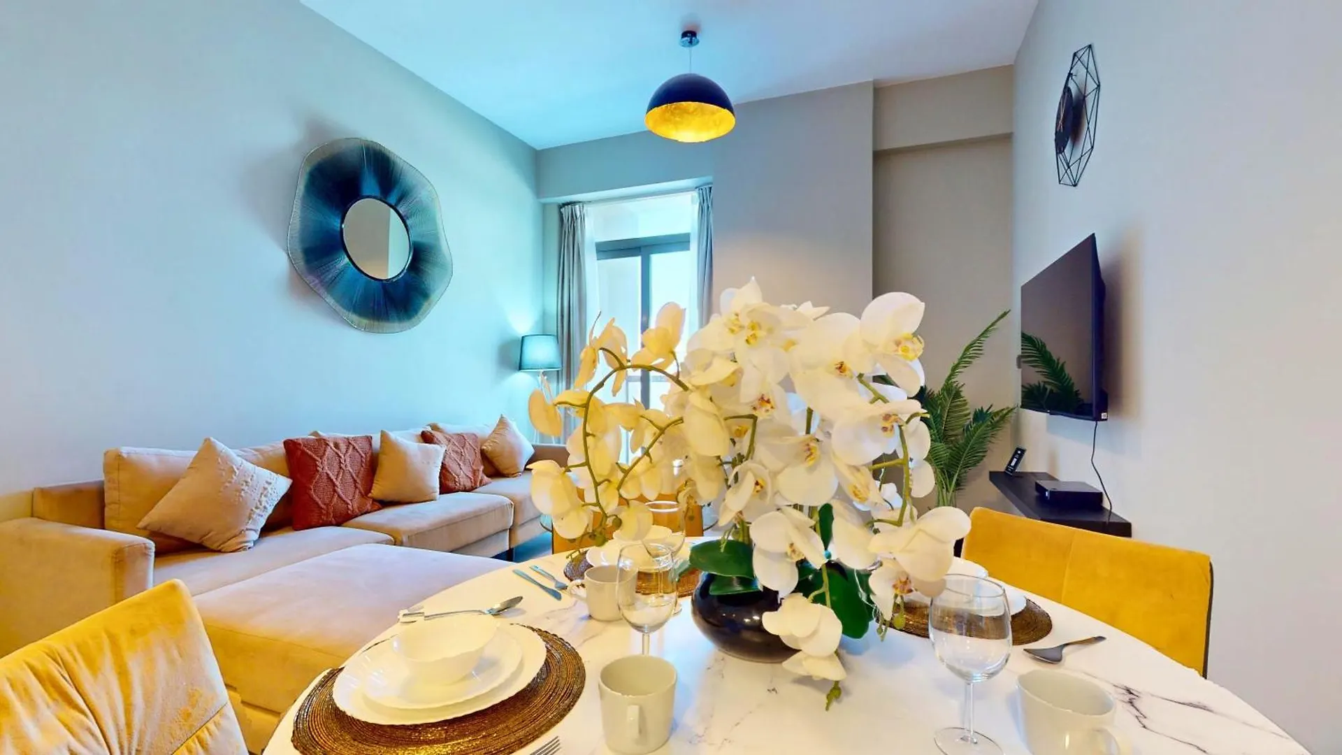 Stylish And Spacious Furnished 1Br In 2020 Marquis Dubai Apartment