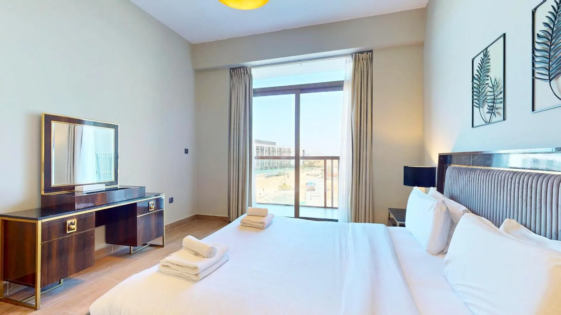Stylish And Spacious Furnished 1Br In 2020 Marquis Dubai