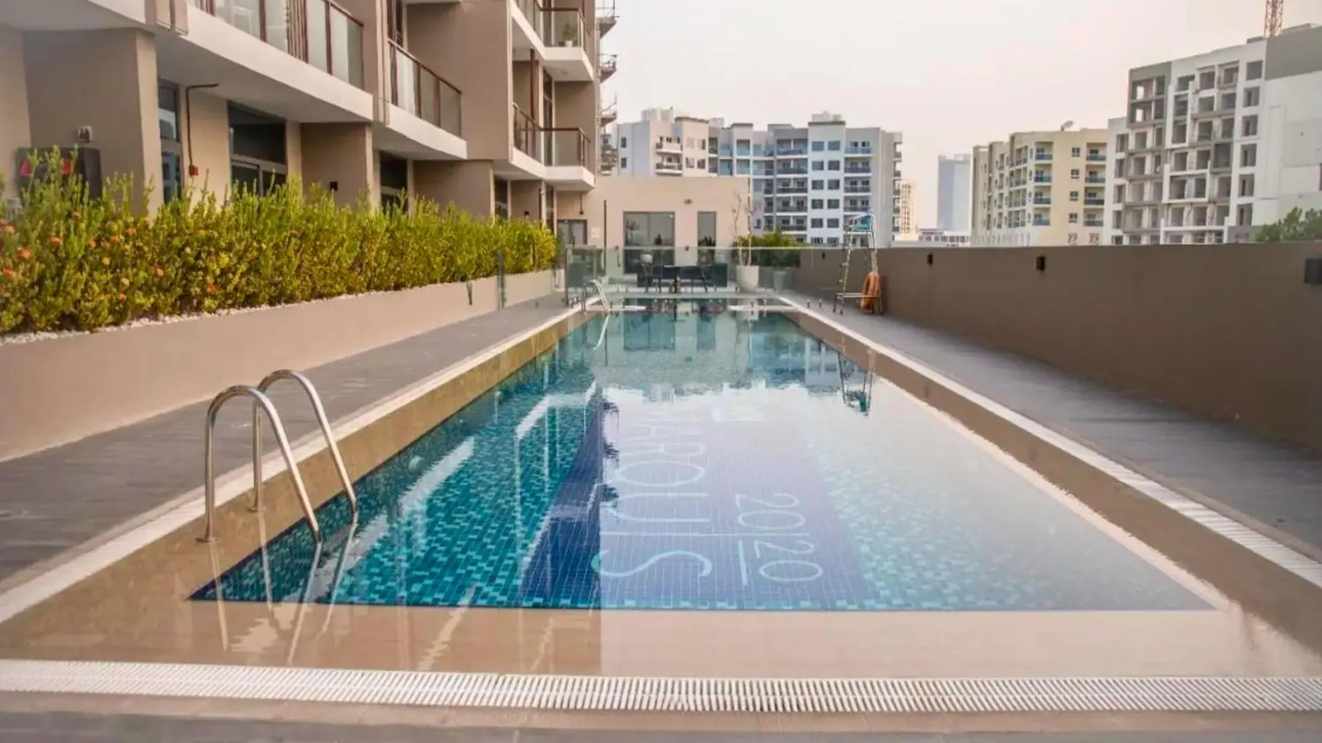 Apartment Stylish And Spacious Furnished 1Br In 2020 Marquis Dubai United Arab Emirates